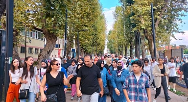 Okul yıkım kararına öğrenci velilerinden büyük tepki!