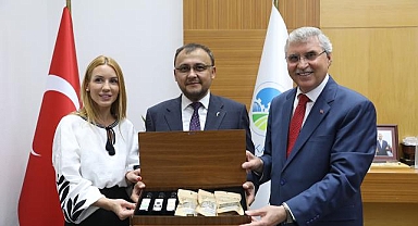 Yüce Başkan, Ukrayna Ankara Büyükelçisi Vasyl Bodnar'I konuk etti