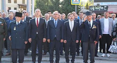 29 EKİM CUMHURİYET BAYRAMI KUTLAMALARI TÖRENLE BAŞLADI