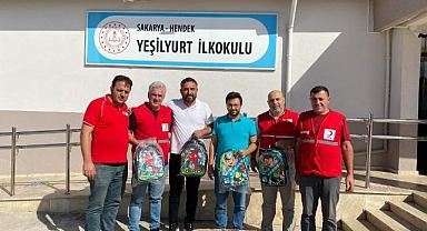 Hendek Kızılay'dan okul çantası ve kırtasiye yardımı!