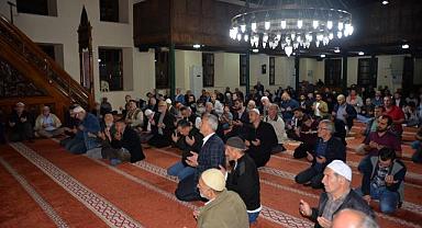 MEVLİD KANDİLİ DUALARLA İCRA EDİLDİ