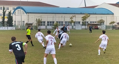 YEŞİLYURT BELDESPOR, AKOVA ENGELİNİ LEVENT VE SAMET'LE AŞTI...