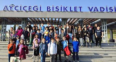 Çocuklar Ayçiçeği Bisiklet Vadisi’nde Eğlenirken Öğrendi