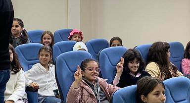 Sakaryalı Öğrencilerin 49 Ülkede Kardeşi Var