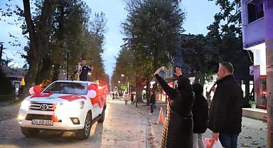 ŞAMPİYONA COŞKULU KUTLAMA