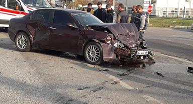 ŞEYHLER SAPAĞINDA KAZA 3 YARALI