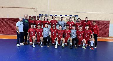 1954 Hendekspor Yalova Deplasmanından Lider Dönüyor. 