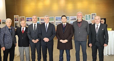 Başkan Yüce ve Babaoğlu Mümtaz Ertürer Resim ve Fotoğraf Sergisini açtı.