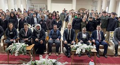 Çınarlarımızdan Yeni Nesillere Tavsiyeler Söyleşi Programına yoğun ilgi