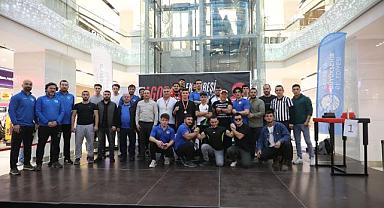 Büyükşehir’in Bilek Güreşi Takımı Özel Turnuvada Tanıtıldı