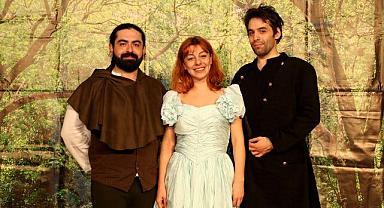 Çocuklar AKM’de ‘Robin Hood’ İle Doyasıya Eğlendi