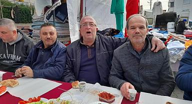 Yenimahalle Semt Pazarı Esnafları kahvaltıda buluştu.