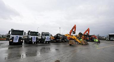 43 iş makinası bölgedeki çalışmalar için yola çıktı