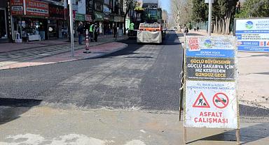 Çark Caddesi Şimdi Yeni Yüzüyle: Kaldırım, Yürüyüş Yolu Ve Asfalt Tamam