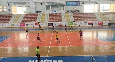 Okullar Arası Yıldız ve Genç Erkekler Futsal Müsabakaları Başladı