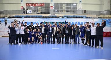 Büyükşehir hentbol Nilüfer Belediyesi engelini kayıpsız geçti