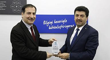 HENDEK MESLEK YÜKSEK OKULUNDA BAYRAK DEĞİŞİMİ