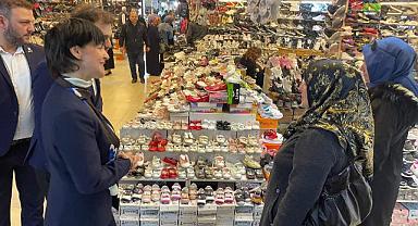 MEMLEKET PARTİSİ MİLLETVEKİLİ ADAYI FATMA KURTULUŞ, KATLI PAZAR'DA...