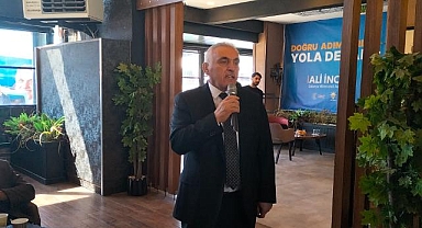 Alkışı Çukurhan Muhtarı başlattı. Alkış değil, oy istiyorum!