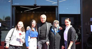 BAŞKAN BABAOĞLU AİLESİYLE OYUNU KULLANDI