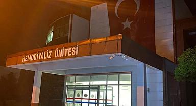 HENDEK DEVLET HASTANESİNDE GECE OPERASYONUYLA BAYRAK ASILDI!