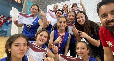 HENDEK'İN SULTANLARI YARI FİNALDE