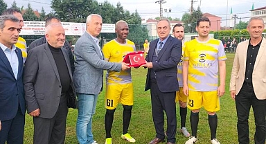 KAYMAKAMLIK KUPASINDA YATTARA ŞOV!