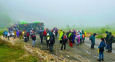 Doğa tutkunları Karagöl ve Acelle’de tabiatın mucizeleriyle buluştu