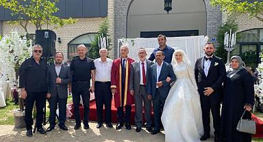 ENES VE ZEYNEP EVLİLİĞE EVET DEDİ.