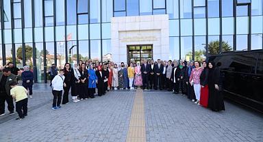 Geleceğimiz olan çocuklarımızın eğitimi için tüm gücümüzle çalışıyoruz