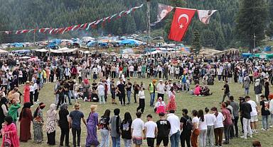 Acelle Yayla Şenlikleri coşku ile sürüyor!