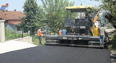 Akyazı’nın mahalleleri asfalt ile güzelleşiyor. Darısı Hendek'in başına!