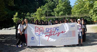 Genç Atölye İle Gezerek Öğreniyorlar