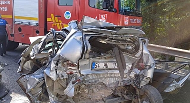 Otobanda feci kaza! Hurdaya dönen araçtan ağır yaralı çıktı!