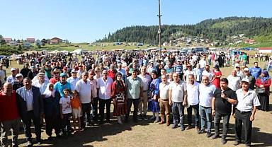 VALİ KALDIRIM ÇİĞDEM YAYLASINDA HORON TEPTİ!