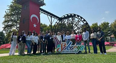 18 ülkeden 21 genç Büyükşehir’in dünyaya örnek projelerini tanıdı