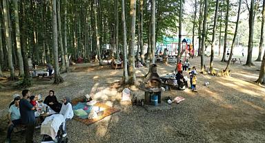 Güzlek Mesire Alanı Büyük İlgi Görüyor