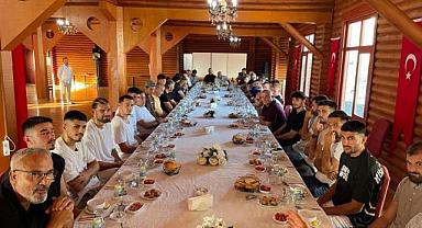 HENDEKSPOR YEMEKTE BULUŞTU