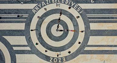 Öğrencilerden 17 Ağustos depremi için anlamlı koreografi 