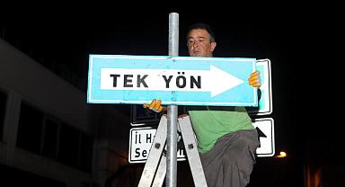 Sürücülere tabelalar yol gösteriyor!