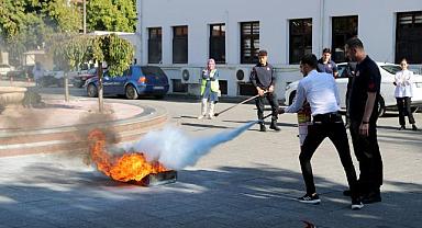 Büyükşehir Çalışanları ‘Ateşe Müdahaleyi’ Öğrendi