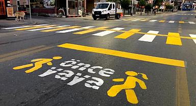 Büyükşehir Serdivan Mavi Durak’ta Yaya Güvenliğini Artırıyor