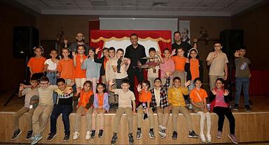 ‘Karagöz Göklerde’ Binlerce Öğrenciyle Buluşuyor