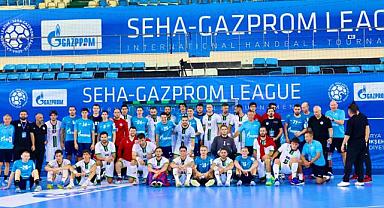 Özel Karşılaşmada Dostluk Rüzgarları Esti