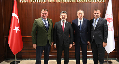 Sakarya Ticaret Borsası'ndan Tarım ve Orman Bakanı İbrahim Yumaklı'ya ziyaret!