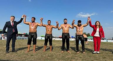 Büyükşehir Pehlivanları Bulgaristan’dan başarıyla döndü!