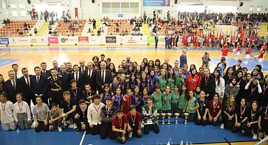 CUMHURİYETİN 100. YILI HENDEK’TE COŞKUYLA KUTLANDI