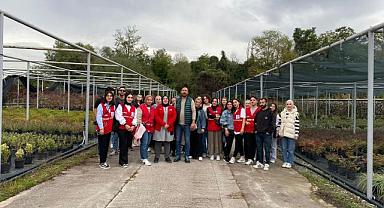 Genç Kızılay Büyükşehir’in Çalışmalarını Yerinde Gördü