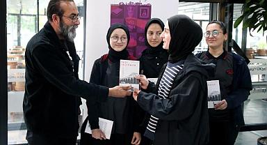 Yazar Zeki Bulduk sanat dostlarıyla Nehir Çikolata’da buluştu