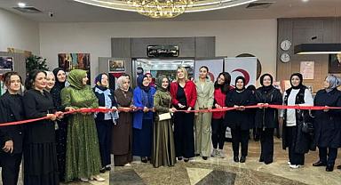 ELİ ÖPÜLESECİ KADINLARIMIZ